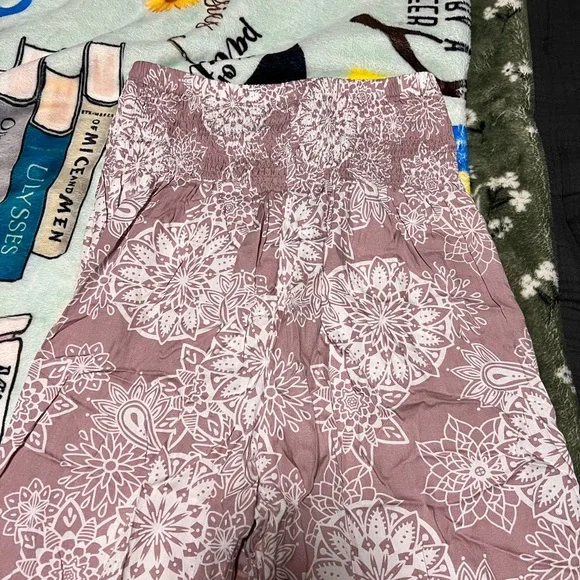 Lotus and Luna pants - Picture 2 of 3